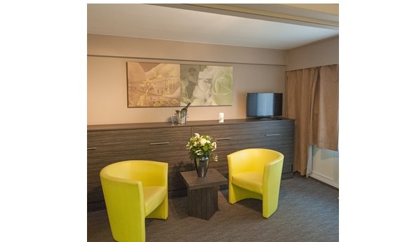 Ostend Hotel 47/88