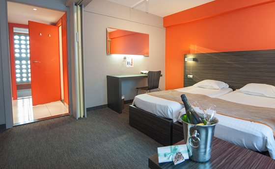 Ostend Hotel 32/88