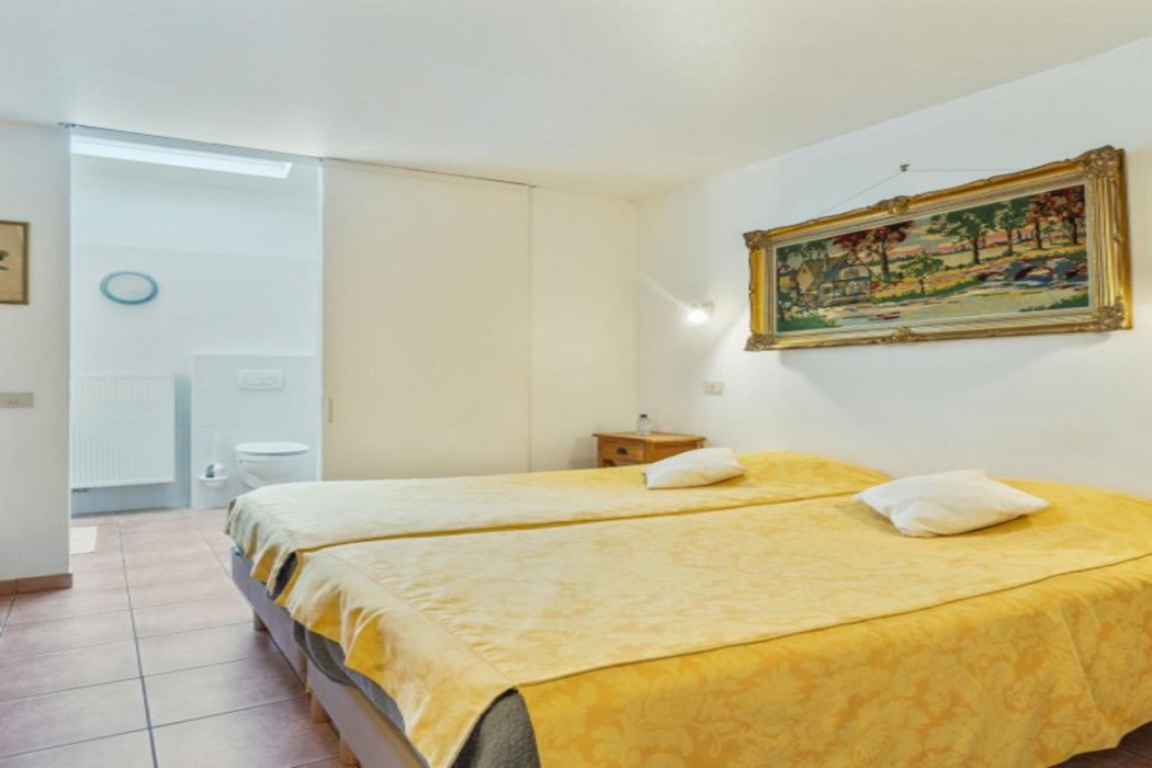 Elckerlyck Inn Hotel 8/45