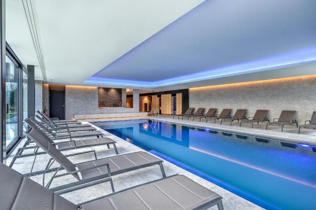 R hotel experiences 23/58