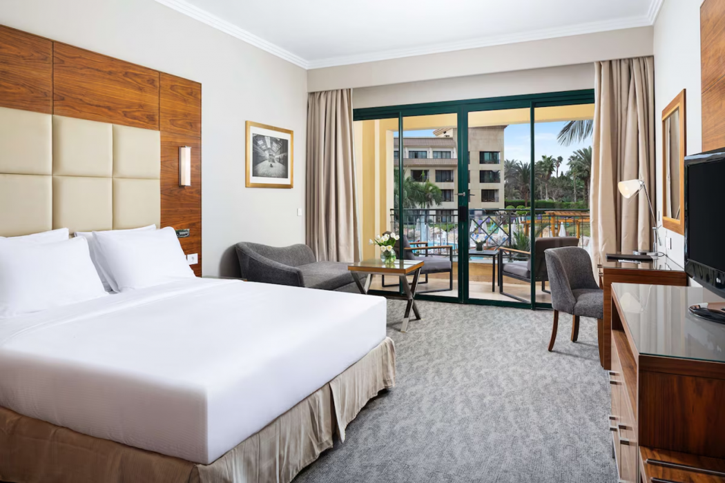 Hilton Pyramids Golf Resort 26/75