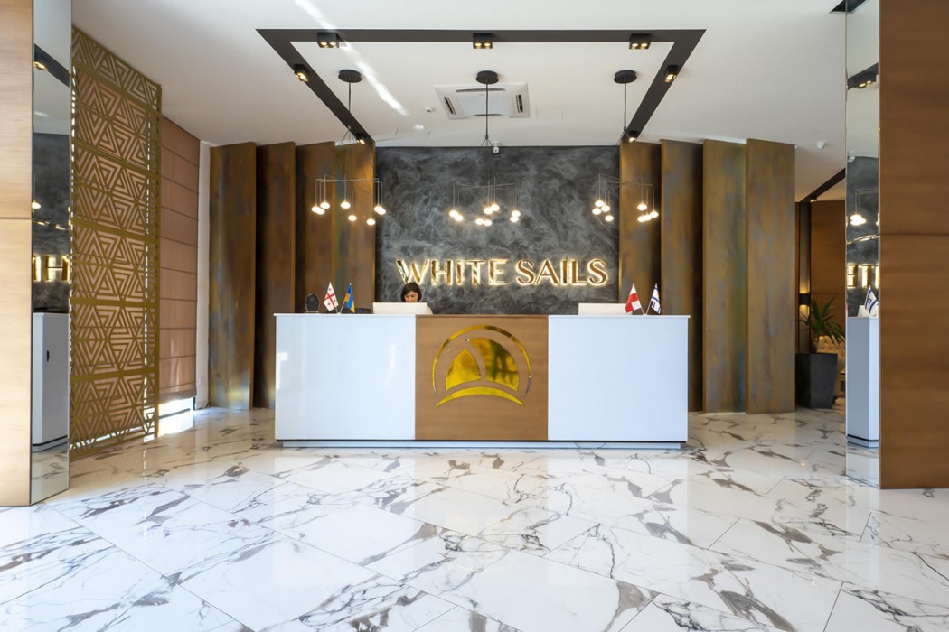White Sails Residential Hotel 7/57