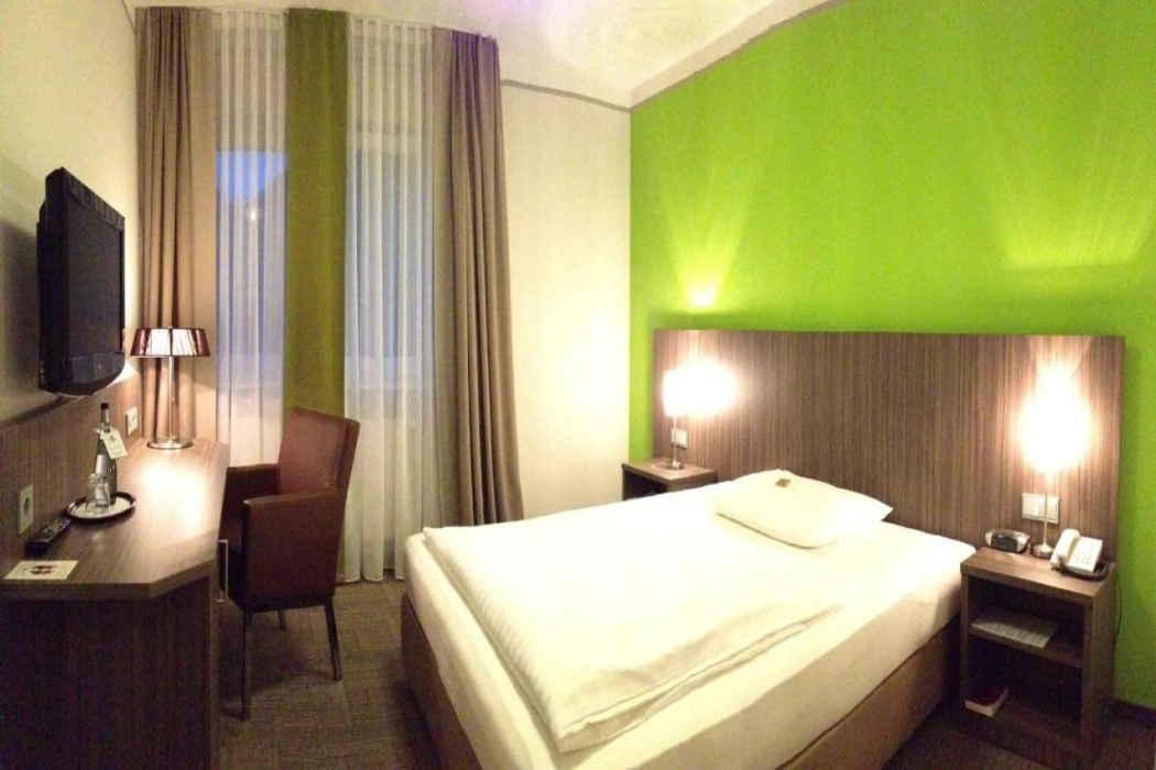 Hotel Ambiente Walldorf 10/18