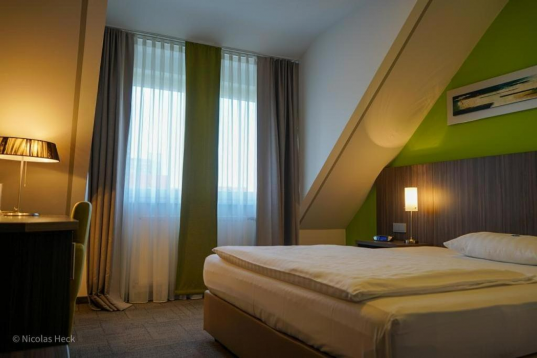 Hotel Ambiente Walldorf 7/18