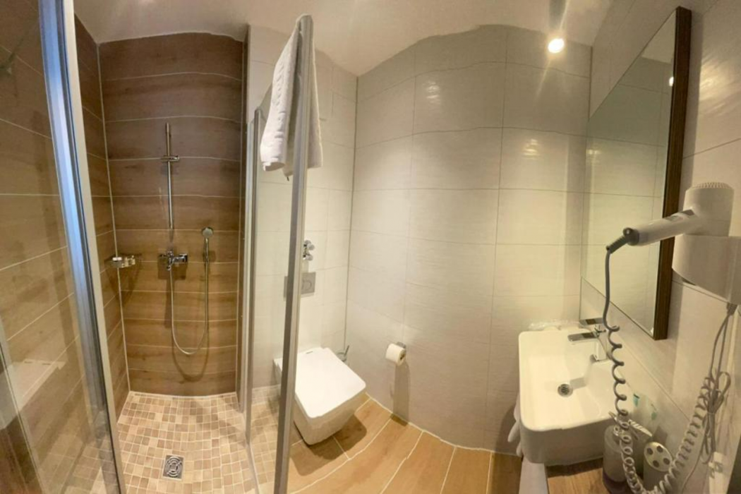 B&S Hotel 14/53