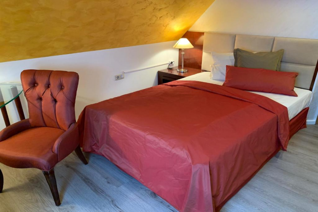 Boutique Hotel Goldene Henne 18/58