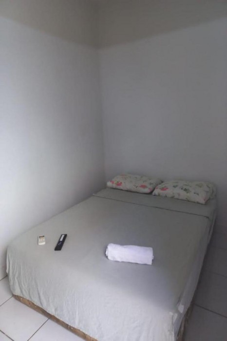 HOTEL LATINOS 2 12/50