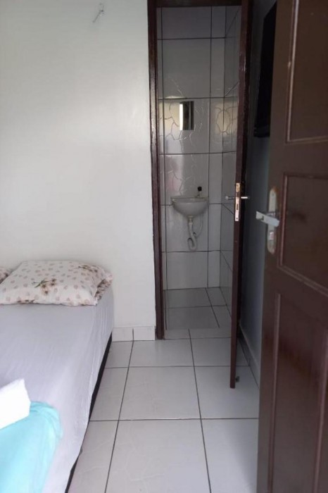 HOTEL LATINOS 2 15/50