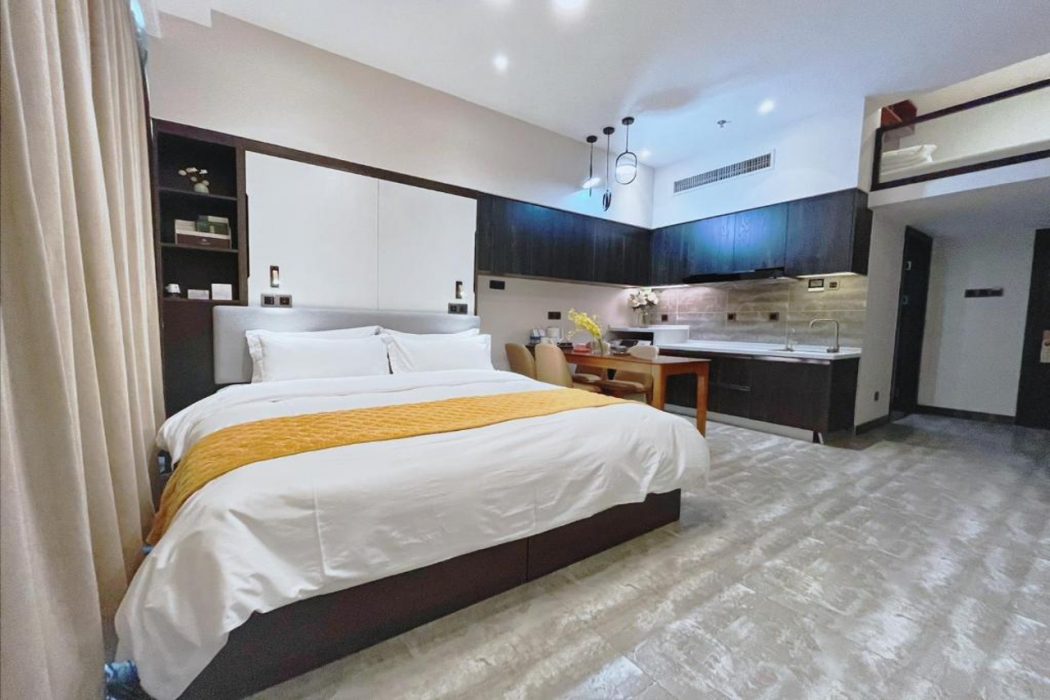 Kunming Shining Star Hot Spring Hotel 9/21