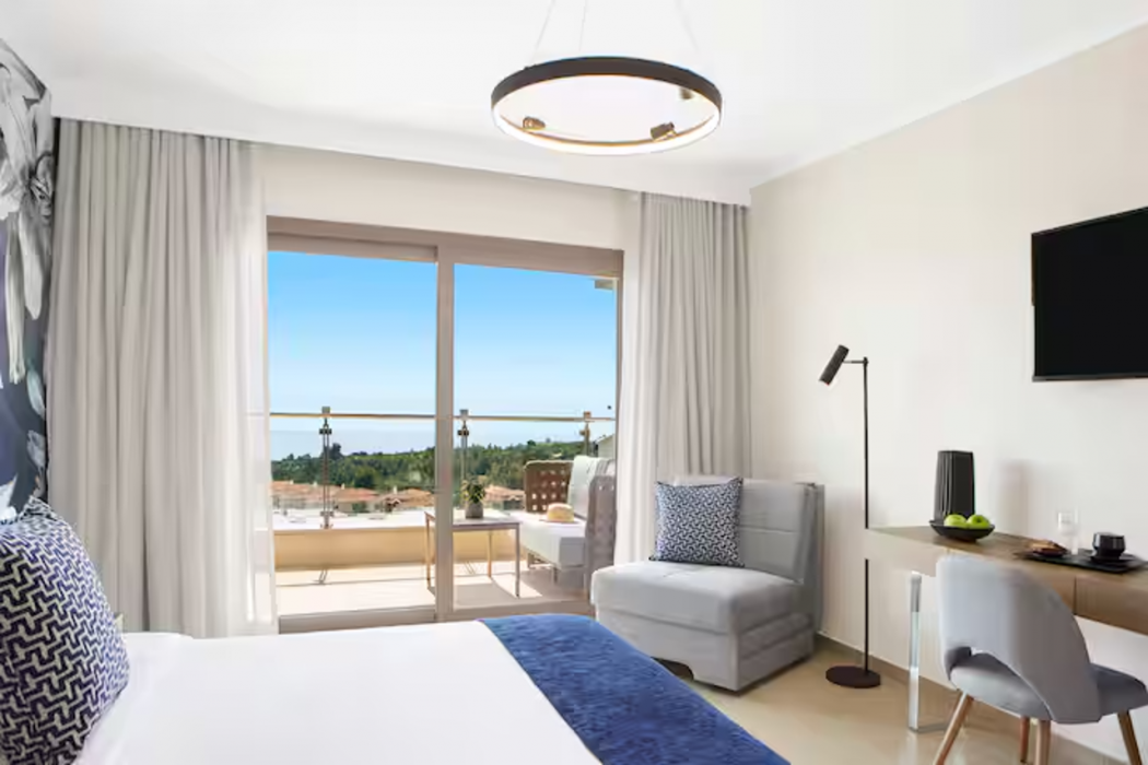 Zeus Eleva Ajul, a Registry Collection Hotel 25/83