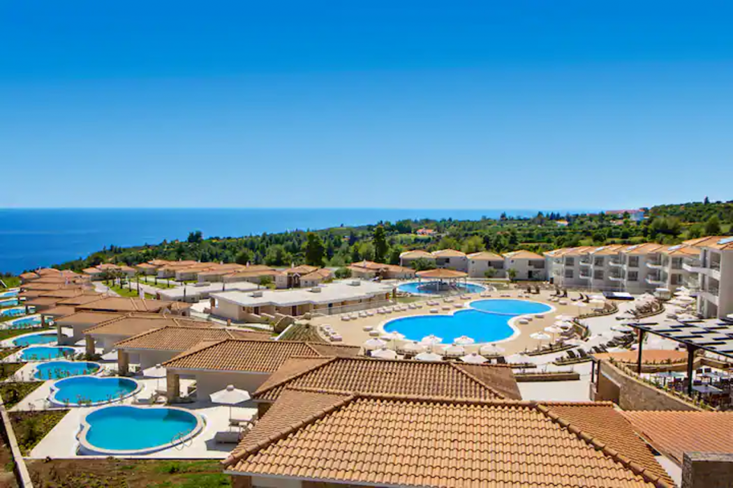 Zeus Eleva Ajul, a Registry Collection Hotel 4/83