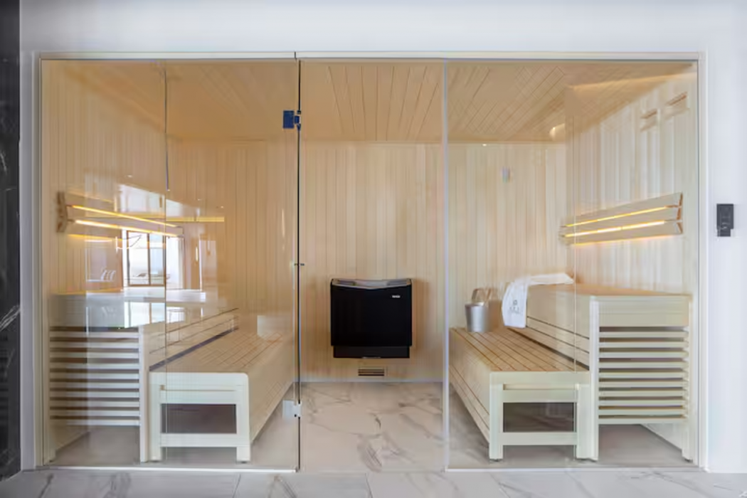 Zeus Eleva Ajul, a Registry Collection Hotel 37/83