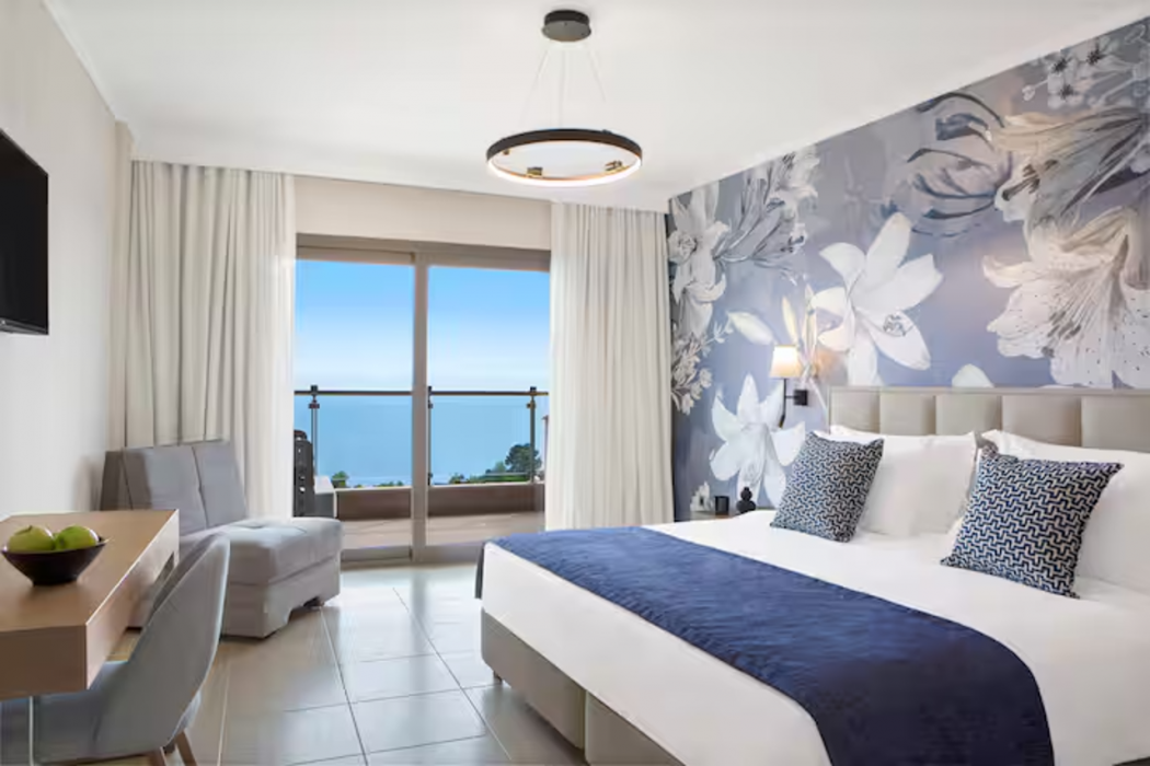 Zeus Eleva Ajul, a Registry Collection Hotel 21/83