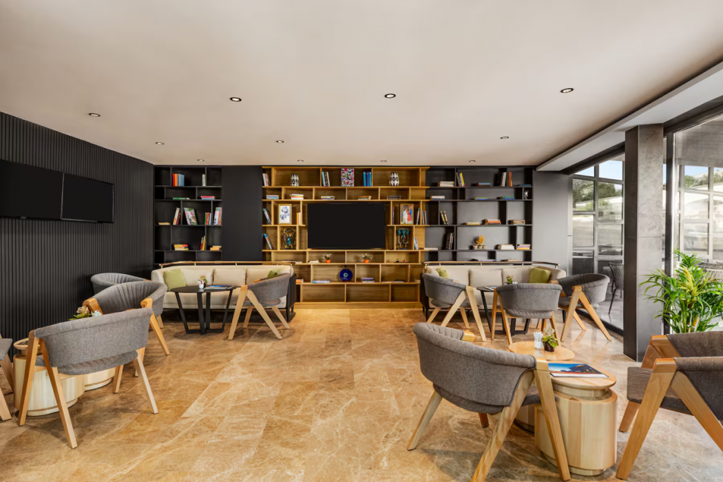 Days Inn by Wyndham Istanbul Arnavutkoy 25/51