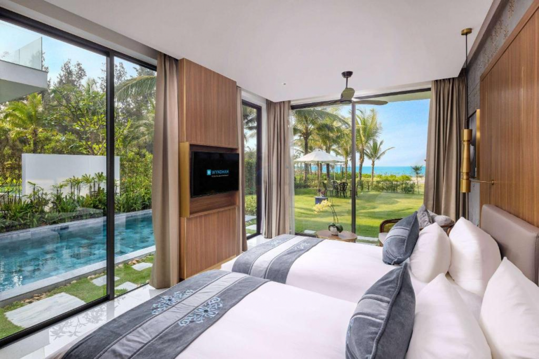 Wyndham Royal Beachfront Resort & Spa Hoi An Danang 15/59