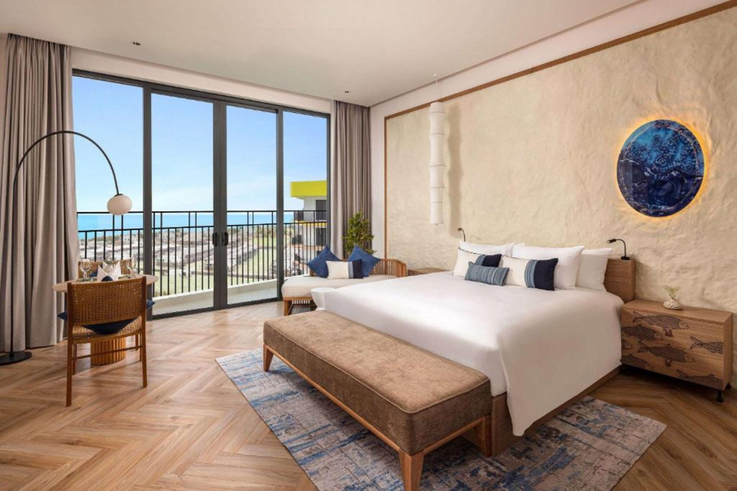 Wyndham Royal Beachfront Resort & Spa Hoi An Danang 14/59