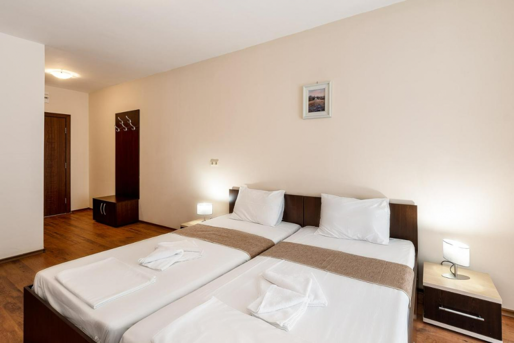 Midia Family Resort 12/58