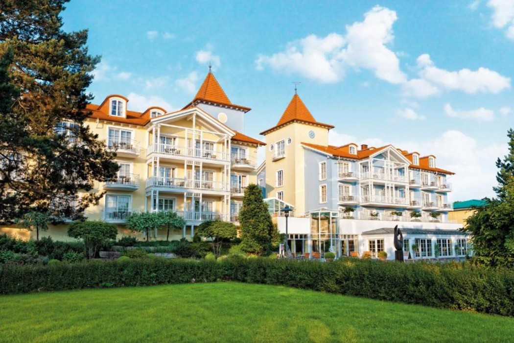 Hotel Kleine Strandburg 1/50