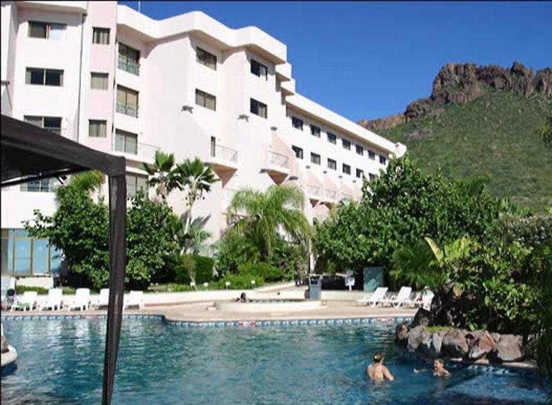 Hotel San Carlos Plaza, Beach & Convention Center 32/58