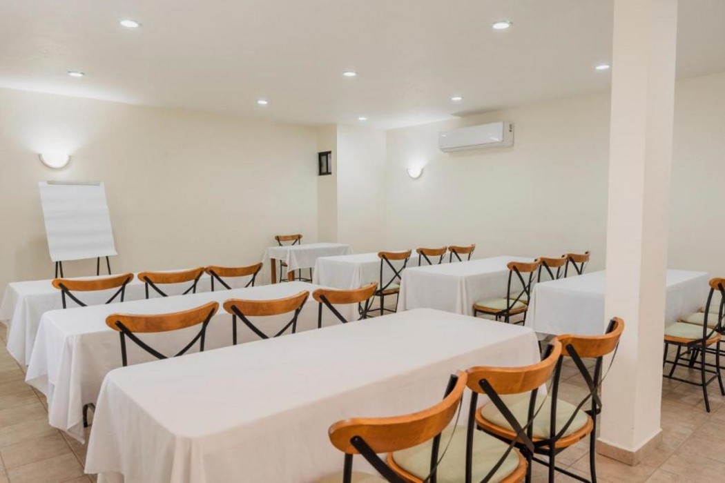 Comfort Inn Tampico 13/18