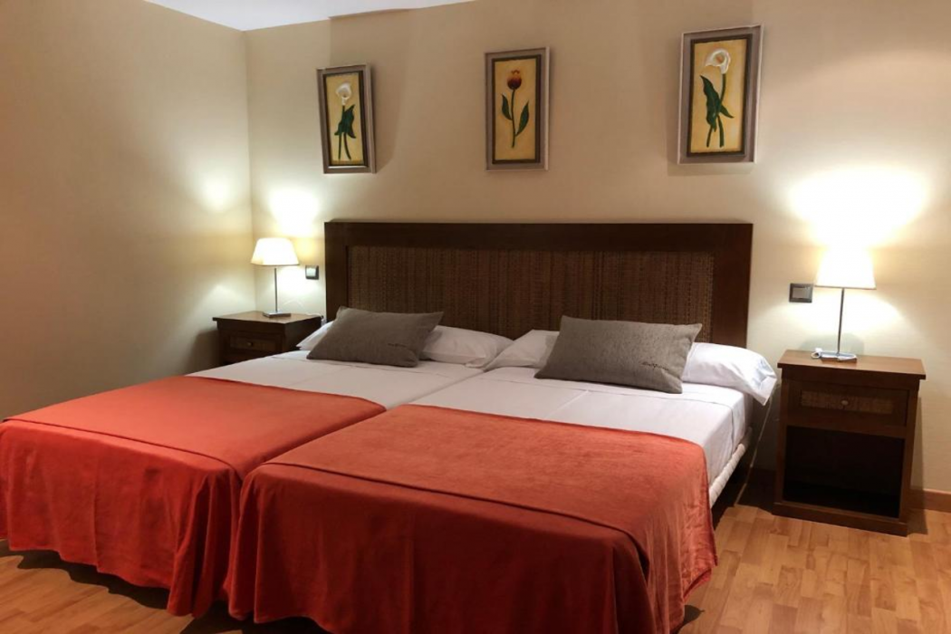 HOTEL V. CIUDAD 8/24
