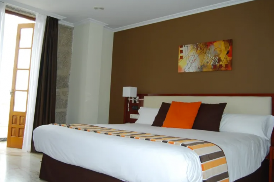 Hotel Anunciada 7/58