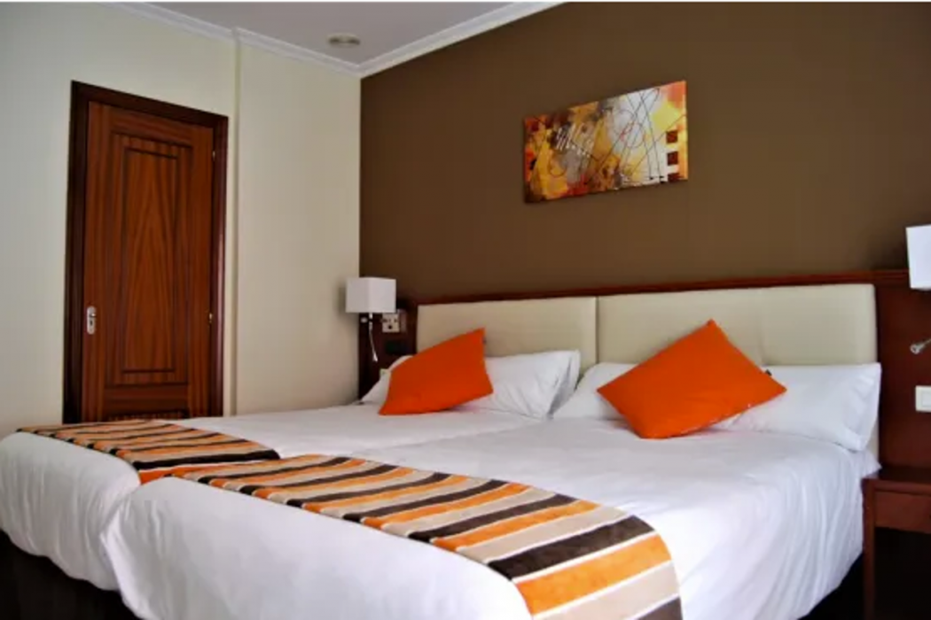 Hotel Anunciada 9/58