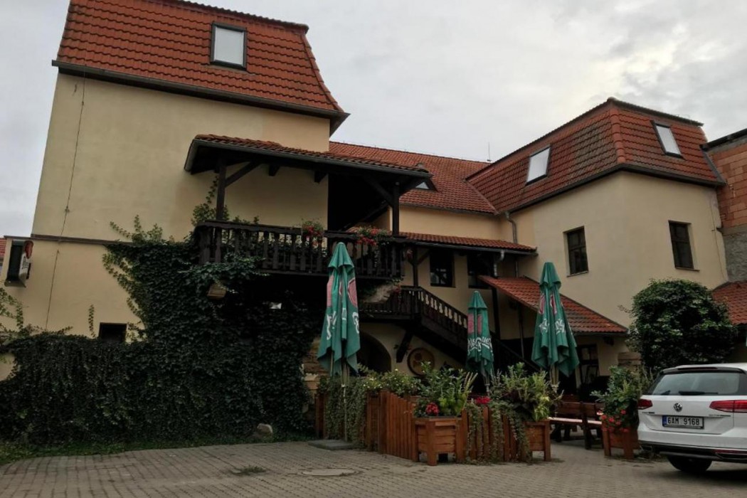 Hotel U dvou medvidku 1/57
