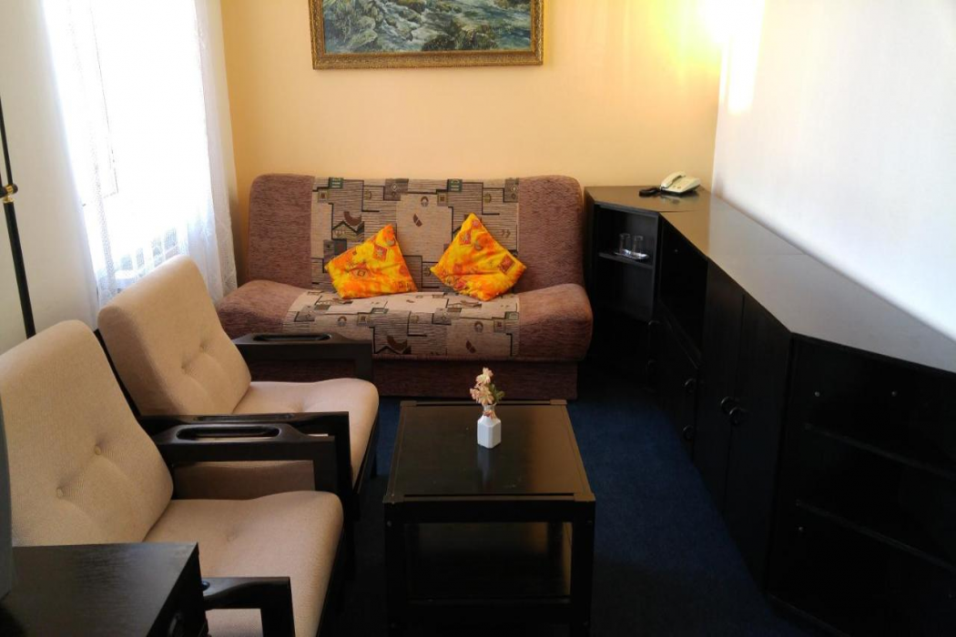 Hotel CB Royal 6/61