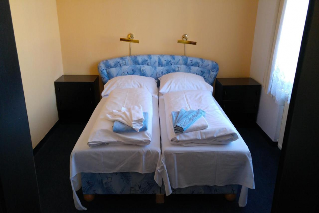 Hotel CB Royal 7/61