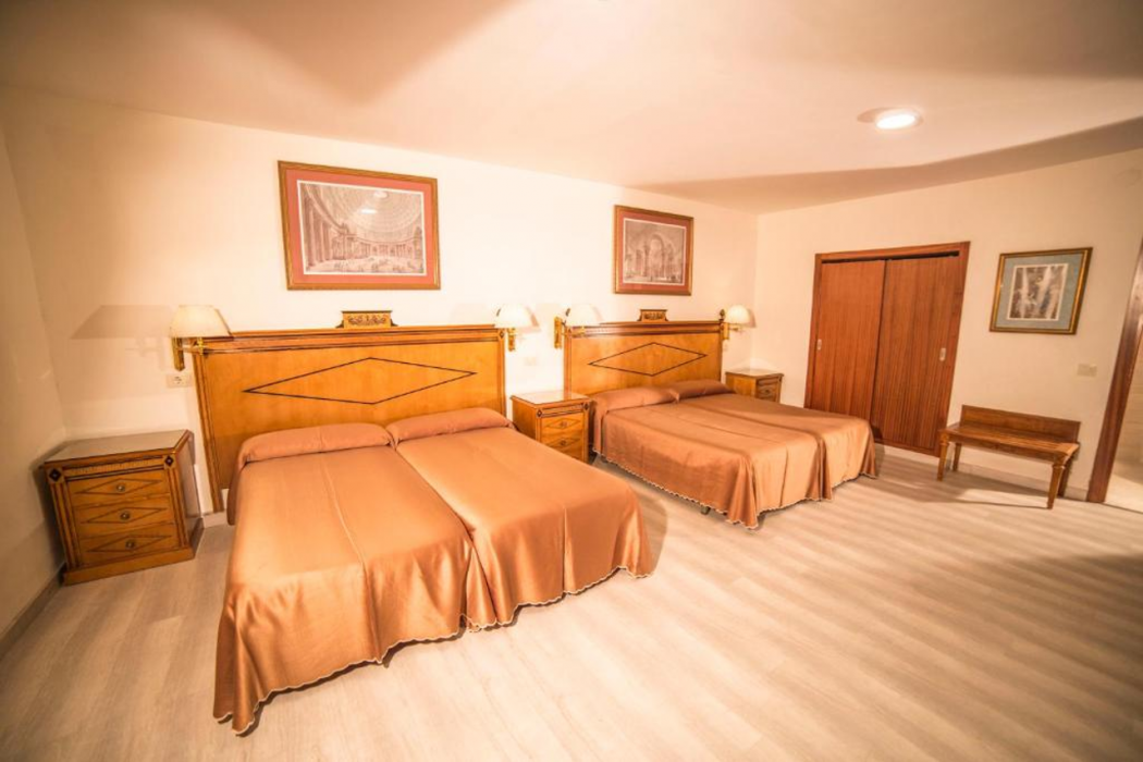 Hotel Iberia 19/68