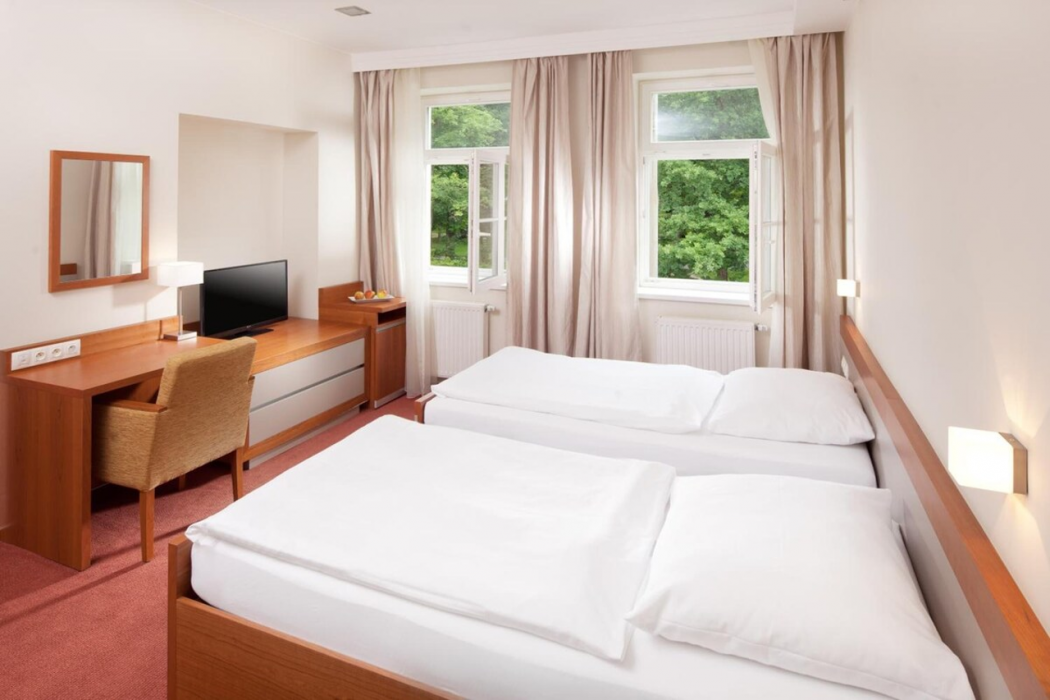 Hotel Reza 16/72