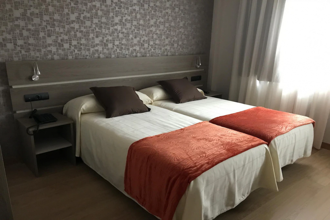 Hotel Mercedes 26/51