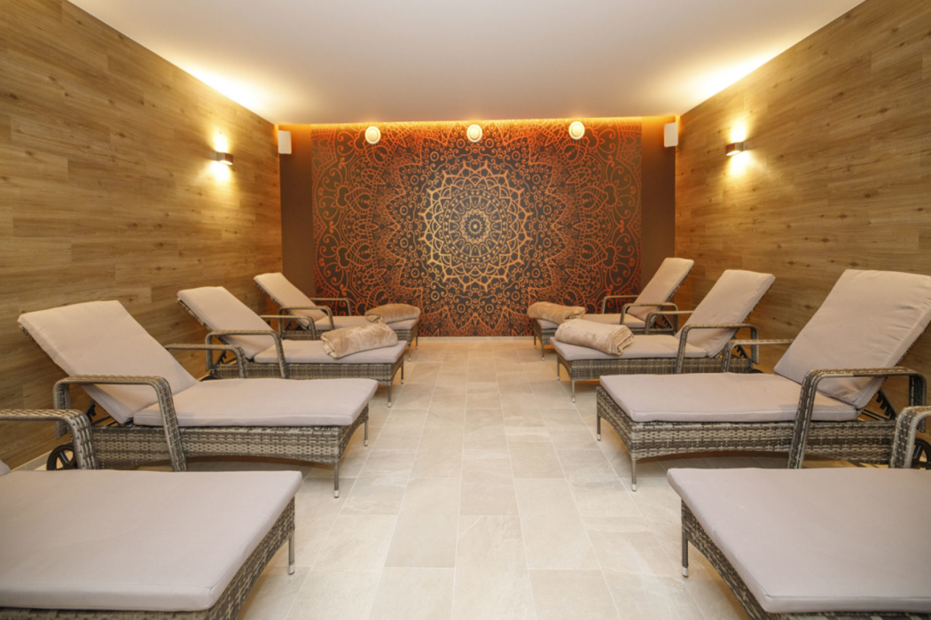 Lazensky hotel Pyramida I 16/90