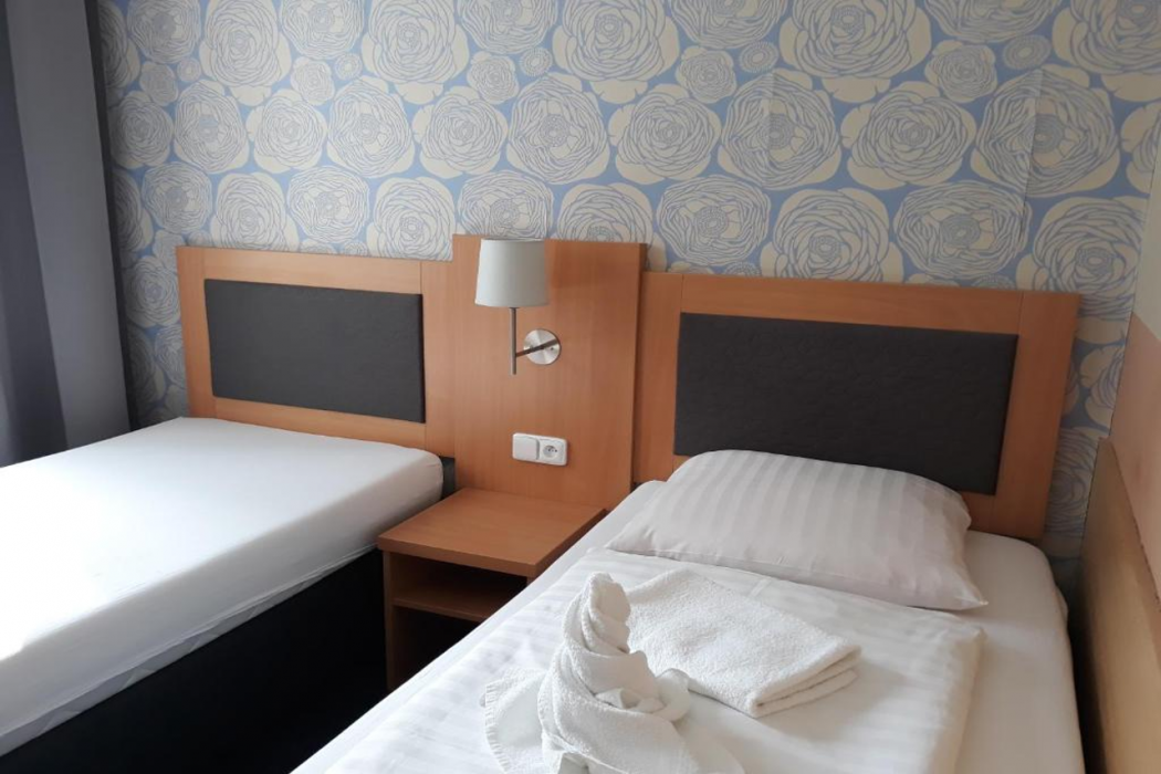Hotel Rozvoj 18/64