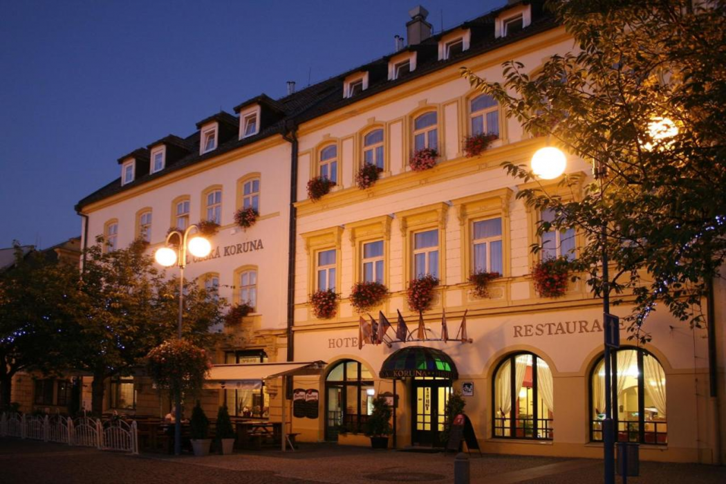 Hotel Ceska Koruna 4/76
