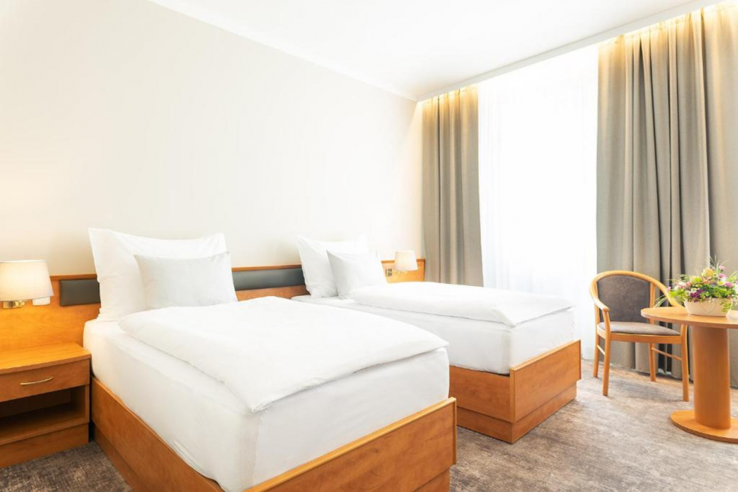 Hotel Ceska Koruna 16/76