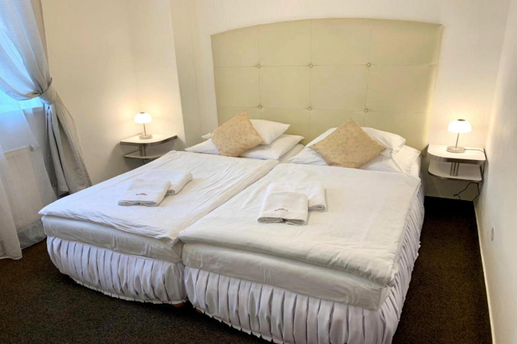 Hotel RICHTR 8/77