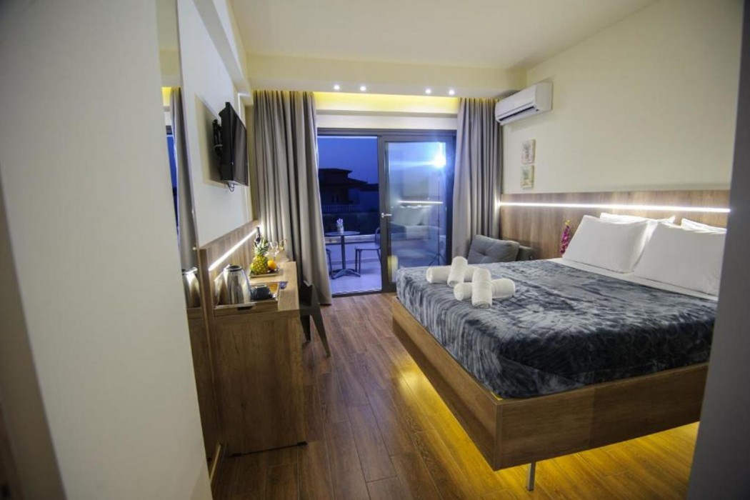 YAKINTHOS HOTEL 4/28