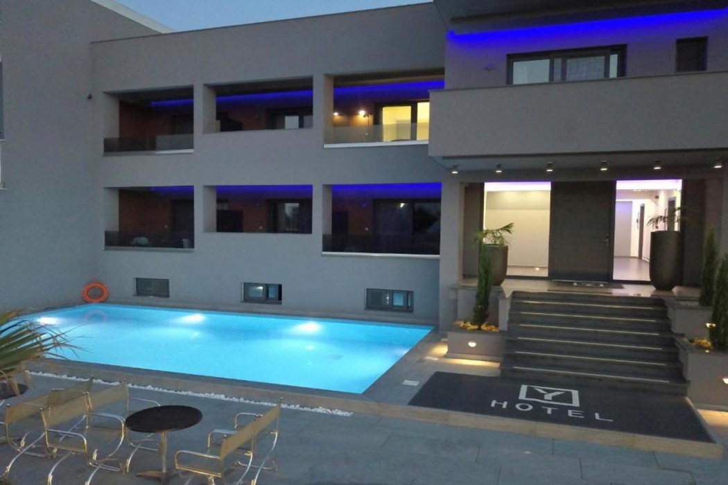 YAKINTHOS HOTEL 1/28