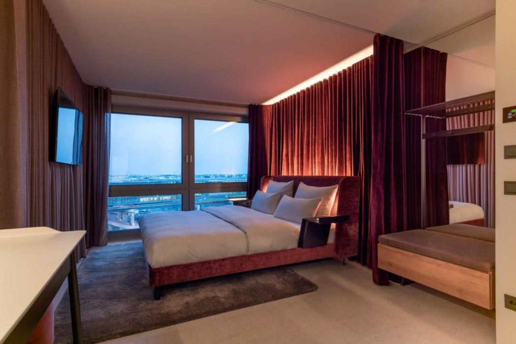 b'mine Frankfurt Airport, WorldHotels Crafted 17/65