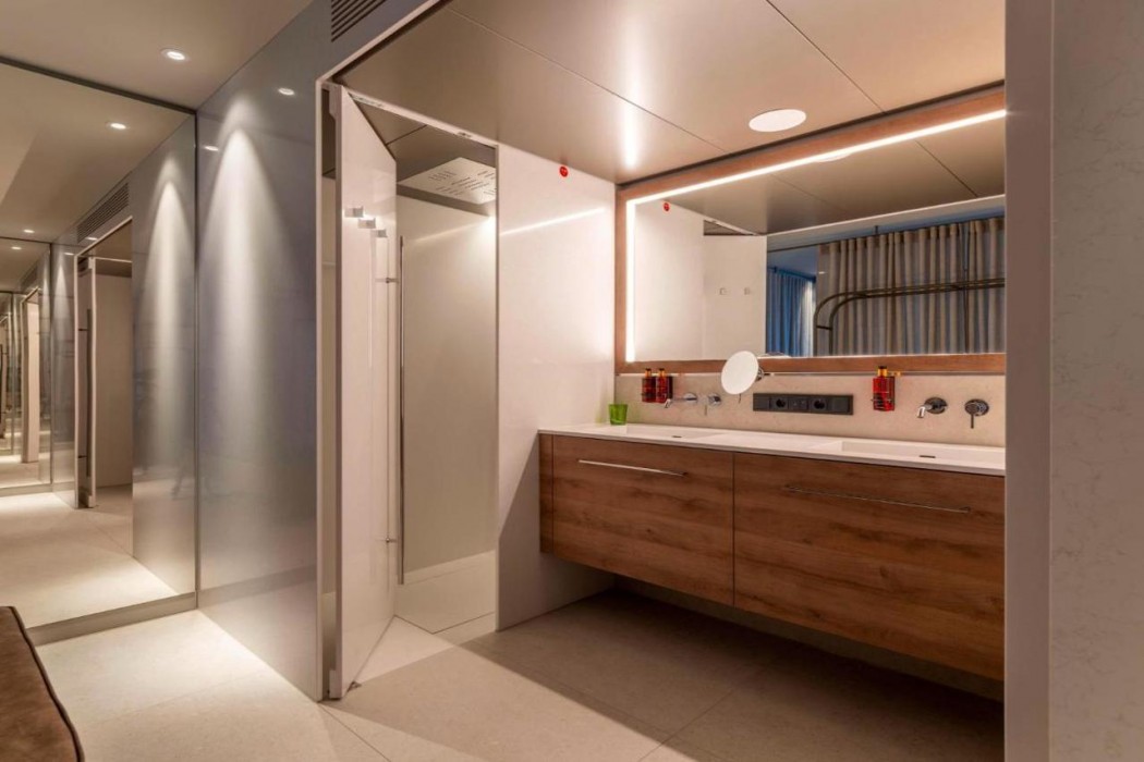 b'mine Frankfurt Airport, WorldHotels Crafted 29/65