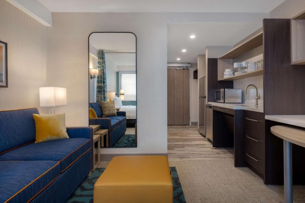 Home2 Suites by Hilton Kingston 8/23