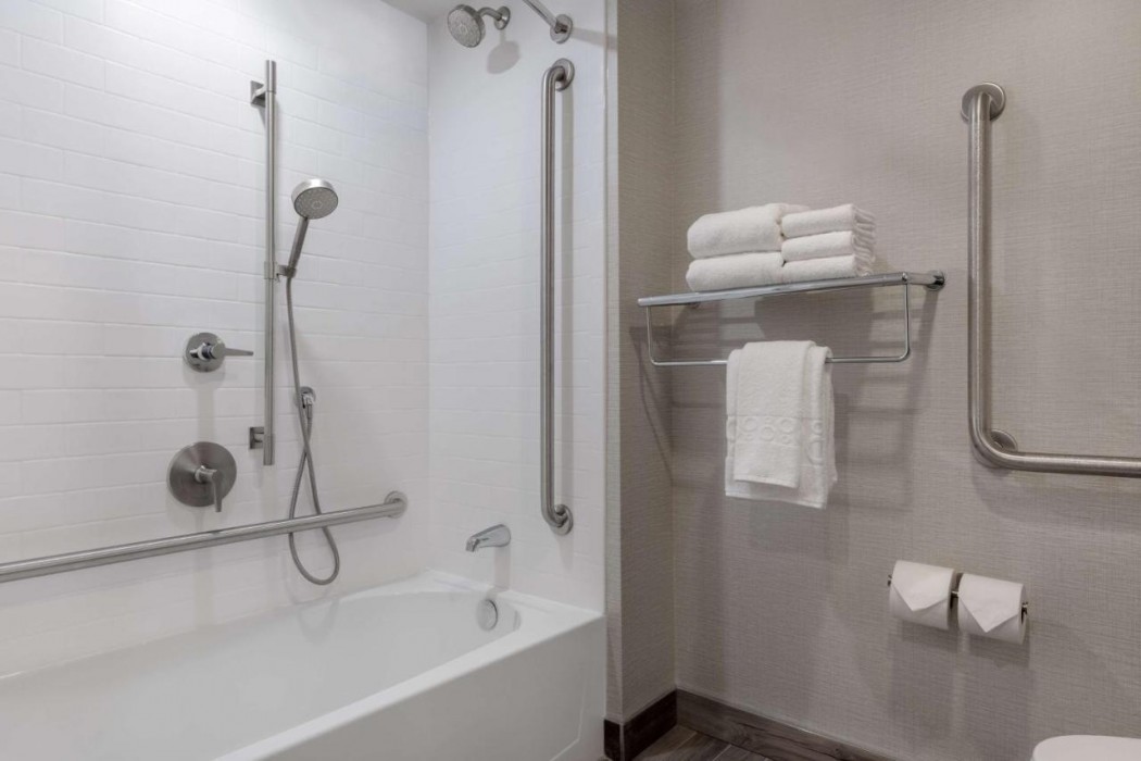 Home2 Suites by Hilton Kingston 6/23
