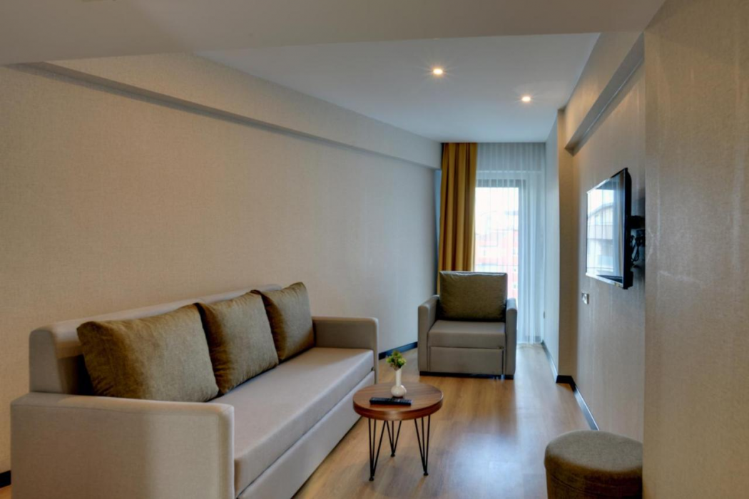 Leo Suites Hotel 10/37