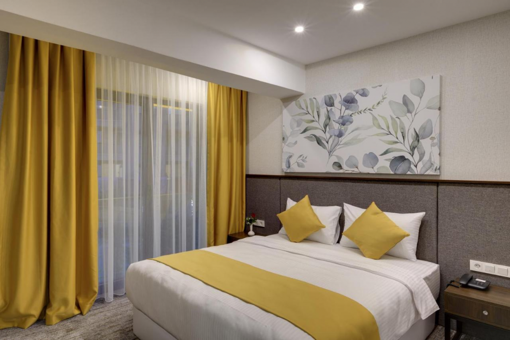 Leo Suites Hotel 8/37