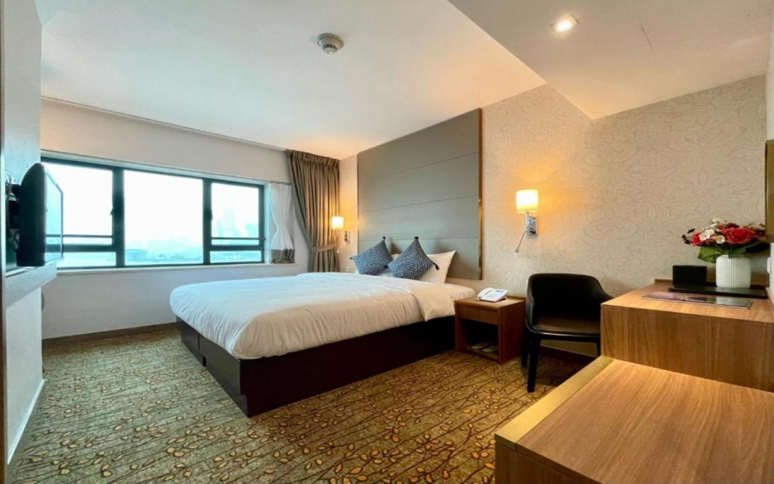 Lander Grand Hotel 34/72