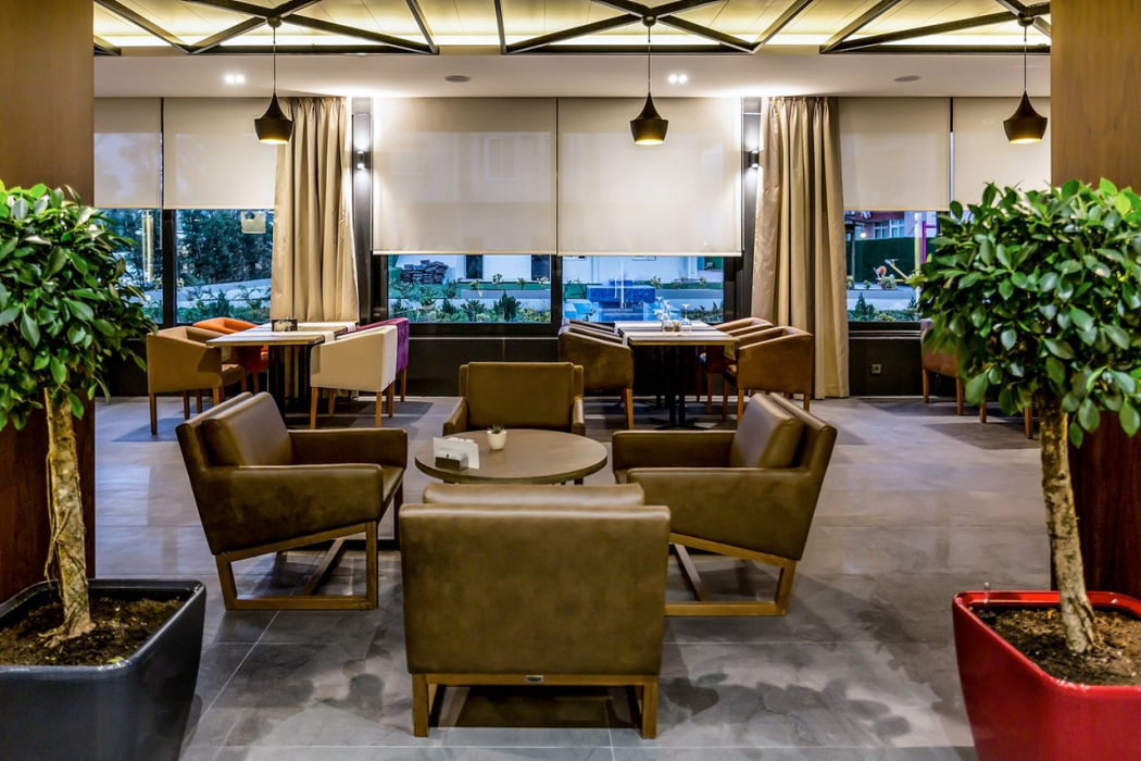 Vista Hotel 5/30