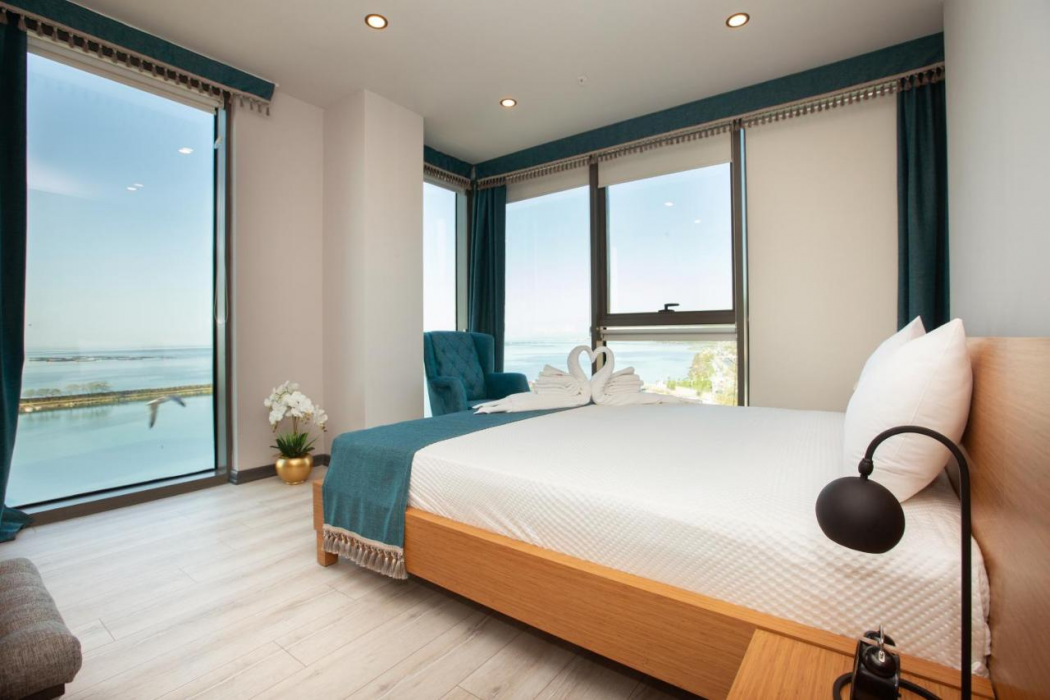 Marina Green Suite Hotel 13/41