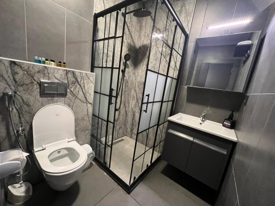 Marina Green Suite Hotel 12/41